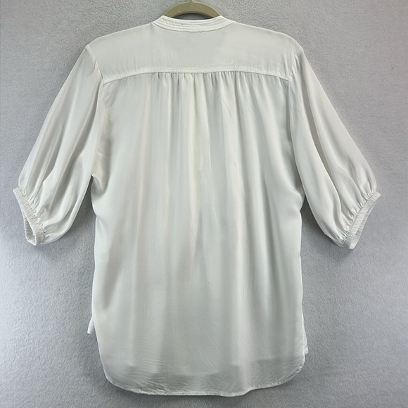 Sundance Pintuck Blouse Size M White Rayon Full Elbow Sleeves Button Front EUC - Picture 7 of 12